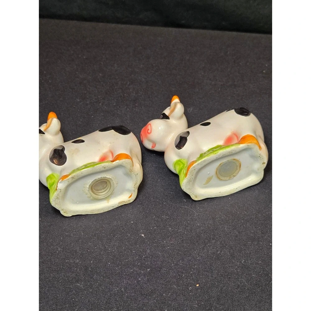 Vintage‎ Ceramic Cow Salt and Pepper Shakers Set Black White Farmhouse Decor